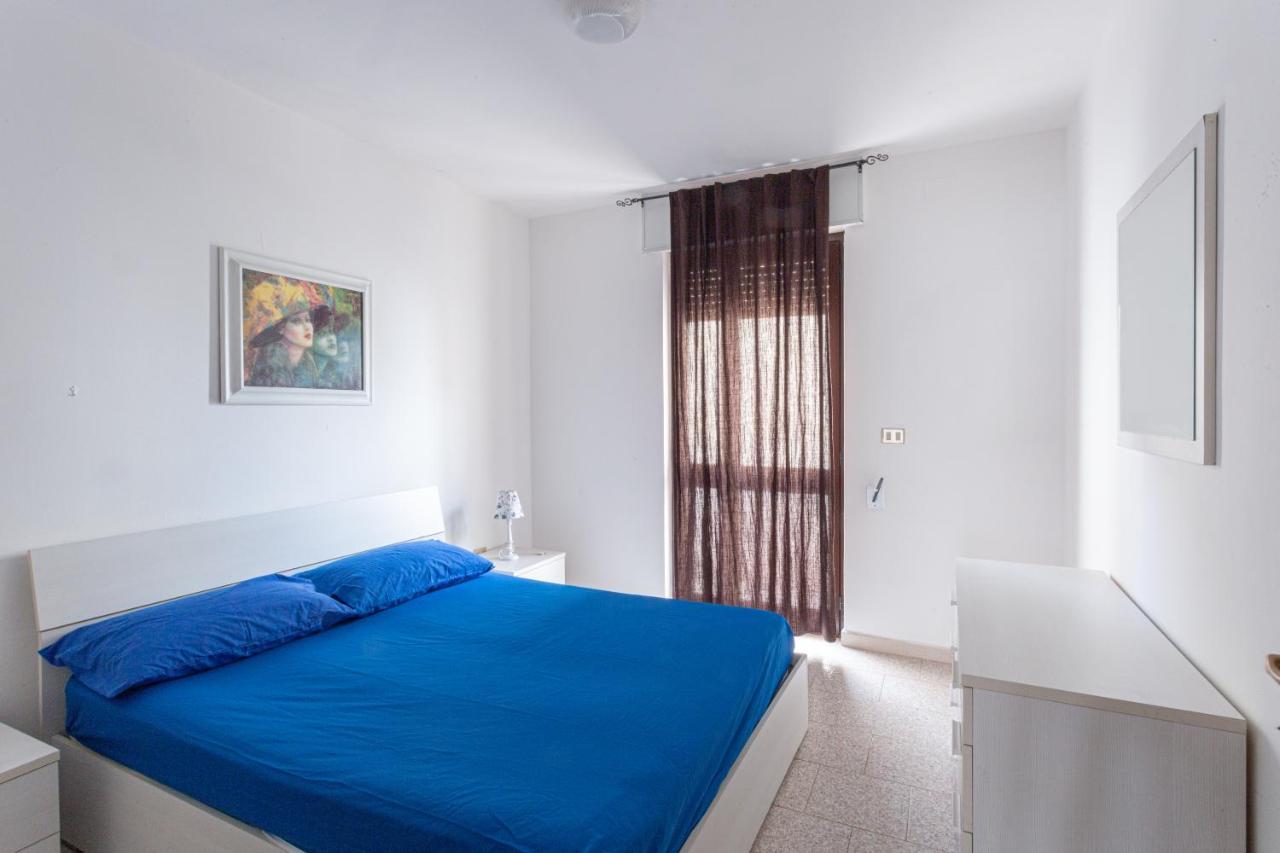 Appartamento a 150 m dal mare climatizzato con bellissimo patio esterno Torre Pali Esterno foto