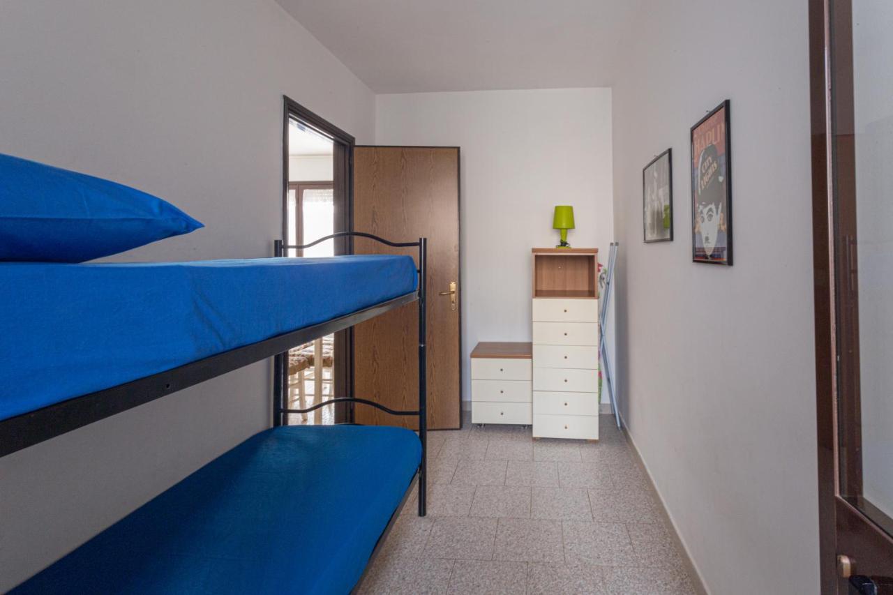 Appartamento a 150 m dal mare climatizzato con bellissimo patio esterno Torre Pali Esterno foto