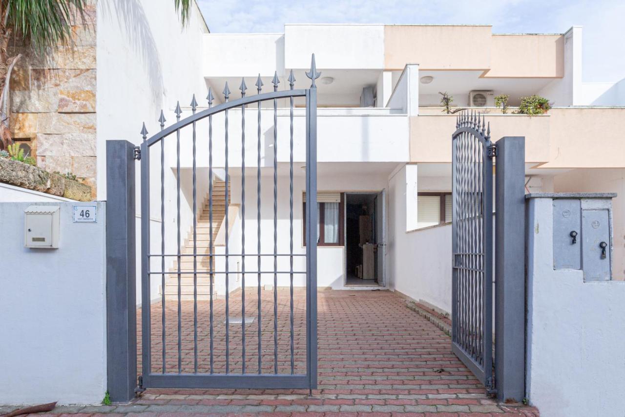 Appartamento a 150 m dal mare climatizzato con bellissimo patio esterno Torre Pali Esterno foto
